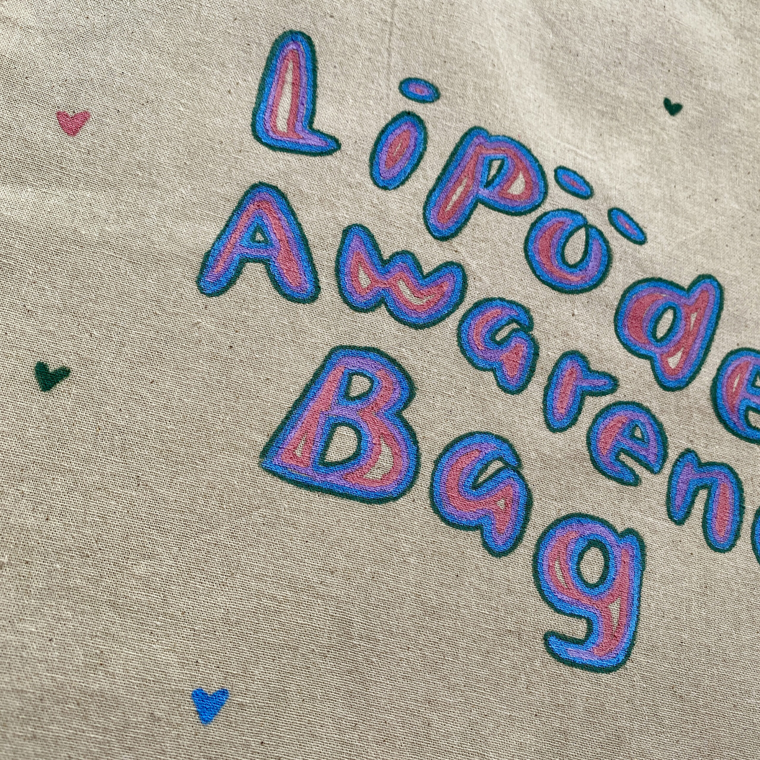 Henkeltasche "Lipödem Awareness Bag" Herzen - handbemalt / bestickt – Bild 3